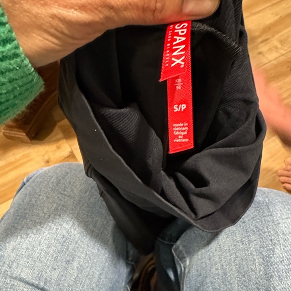 SPANX Shiny Black Maternity Leggings - Picture 5 of 5